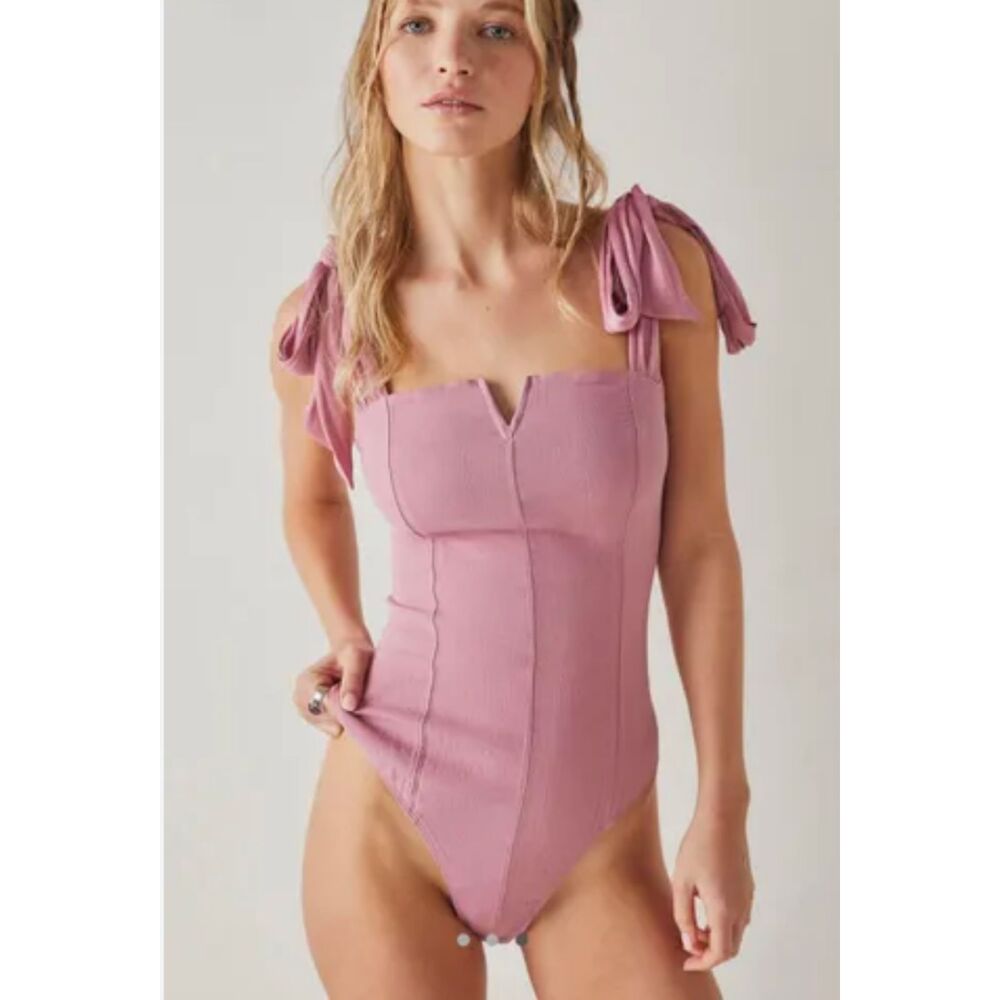 FREE PEOPLE Intimately Lola Coral Pink Adjustable Straps Bodysuit Womens Medium